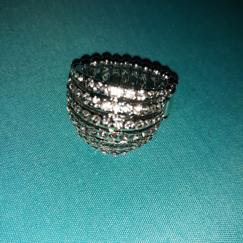 Paparazzi Mrs. Harry Winston ring